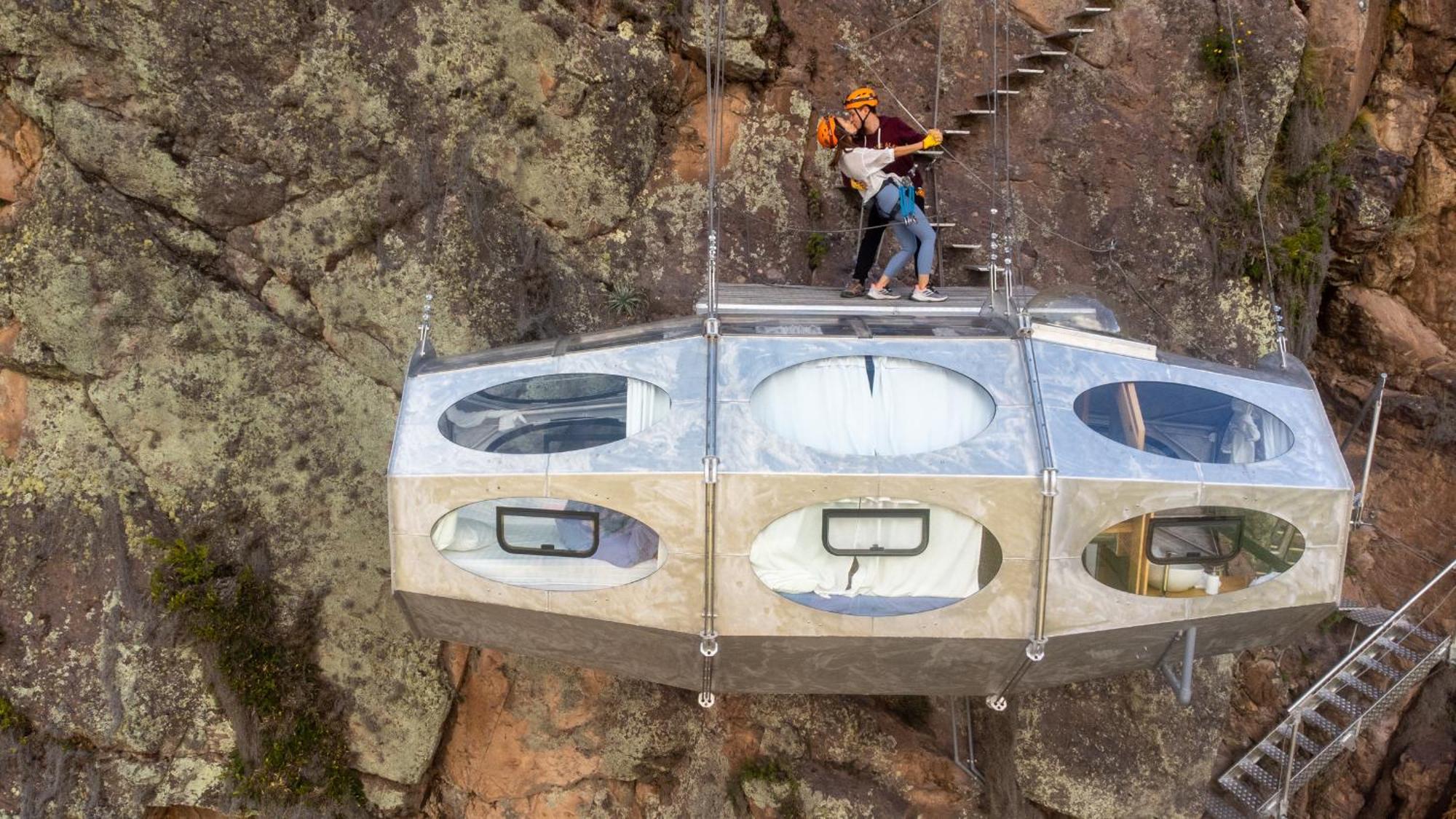 Starlodge Adventure Suites Urubamba Exterior photo