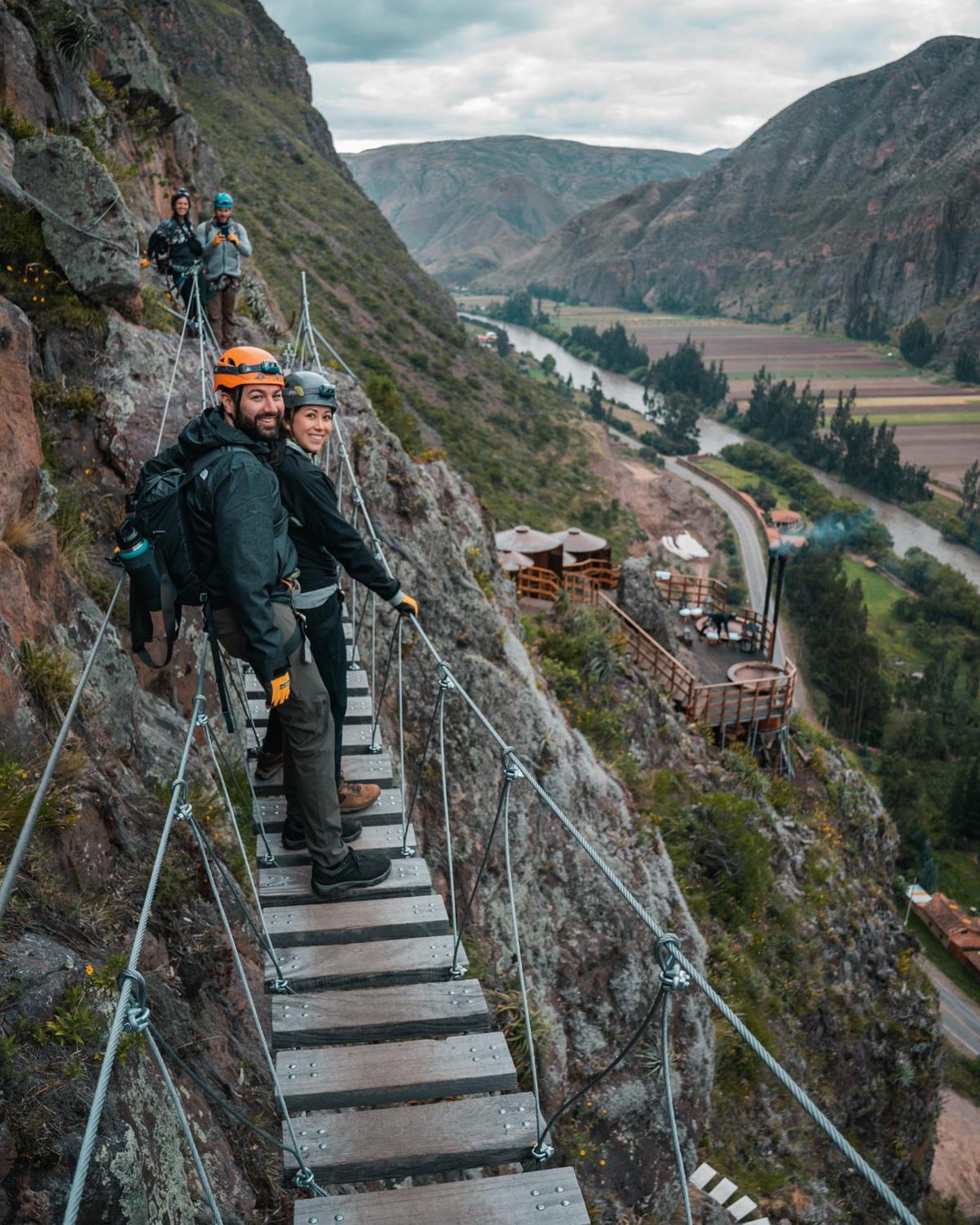 Starlodge Adventure Suites Urubamba Exterior photo